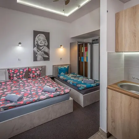 70s Business Apart Otel