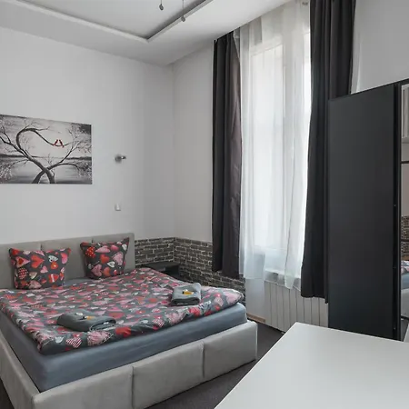 70s Business Aparthotel