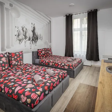 70s Business 크라쿠프