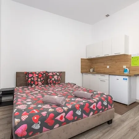 아파트호텔 70s Business