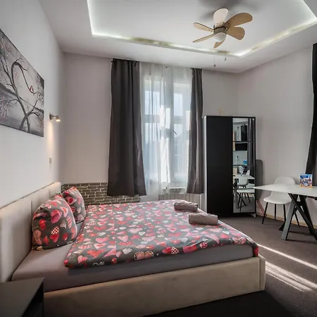 70s Business 3* 크라쿠프